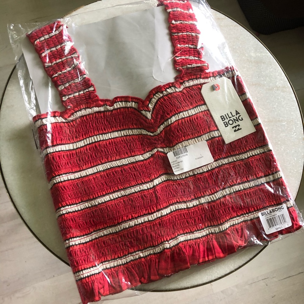 BILLABONG ❤️🔥 RED AND WHITE STRIPED SCRUNCH TOP NWT SIZE SMALL - Picture 5 of 7